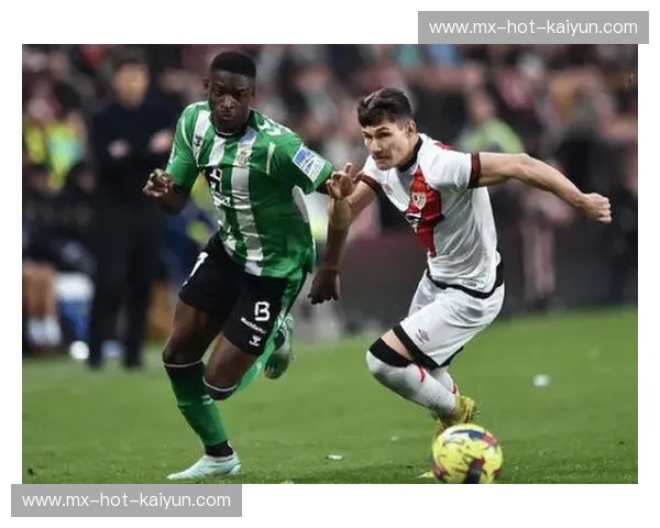 绝地反击与华丽华尔兹:当莱万特遇上比利亚雷亚尔,瓦伦西亚大区的荣誉之战 绝地反击与华丽华尔兹:当莱万特遇上比利亚雷亚尔,瓦伦西亚大区的荣誉之战